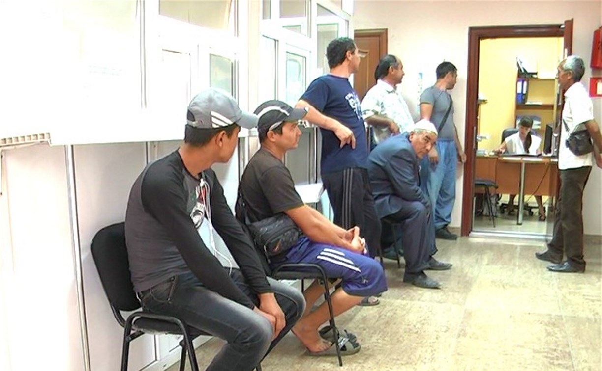 Приезжающих в Россию киргизов, казахов и белорусов могут обязать сдавать биометрию