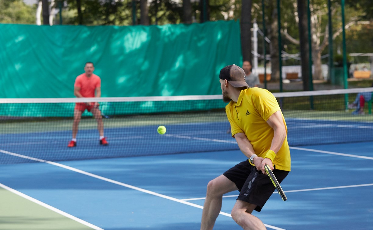 Лучших теннисистов определили в Южно-Сахалинске