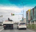 Сразу всеми цветами загорелся светофор в Южно-Сахалинске