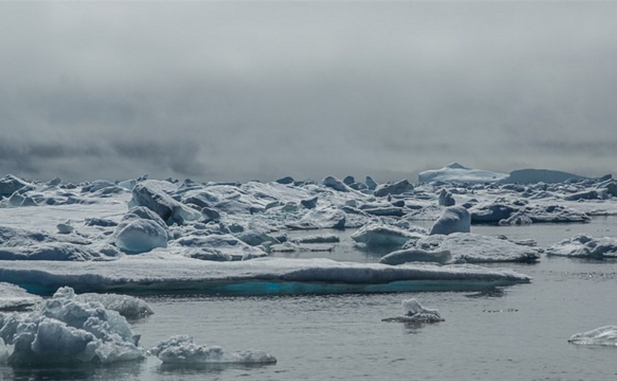 МЧС предупреждает: выходить на лёд в заливе Мордвинова опасно