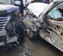 При столкновении "Лексуса" и "Тойоты" в Южно-Сахалинске пострадал мужчина