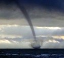 Смотрите, торнадо: гигантский смерч пронёсся у берегов Сахалина 