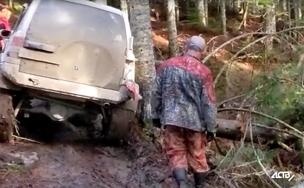 Сахалинские джиперы рассказали, как искали двух девушек в лесу