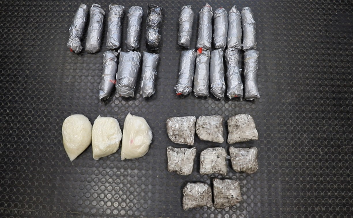 Десятки килограммов наркотиков изъяли у ОПГ на Дальнем Востоке