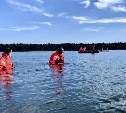 Тело утонувшего вместе с супругой сахалинца обнаружили на трёхметровой глубине