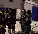 Автоцентр сгорел в Южно-Сахалинске