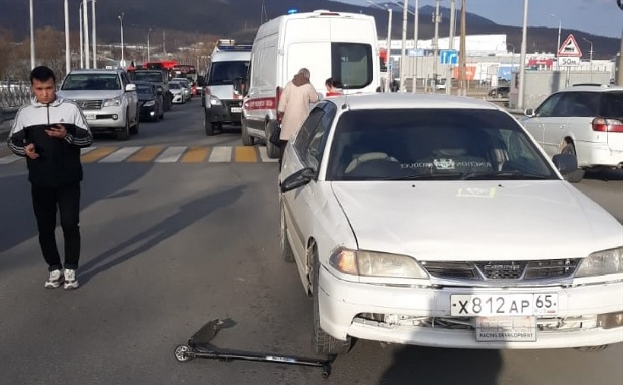 Школьника сбила Toyota Carina в Южно-Сахалинске