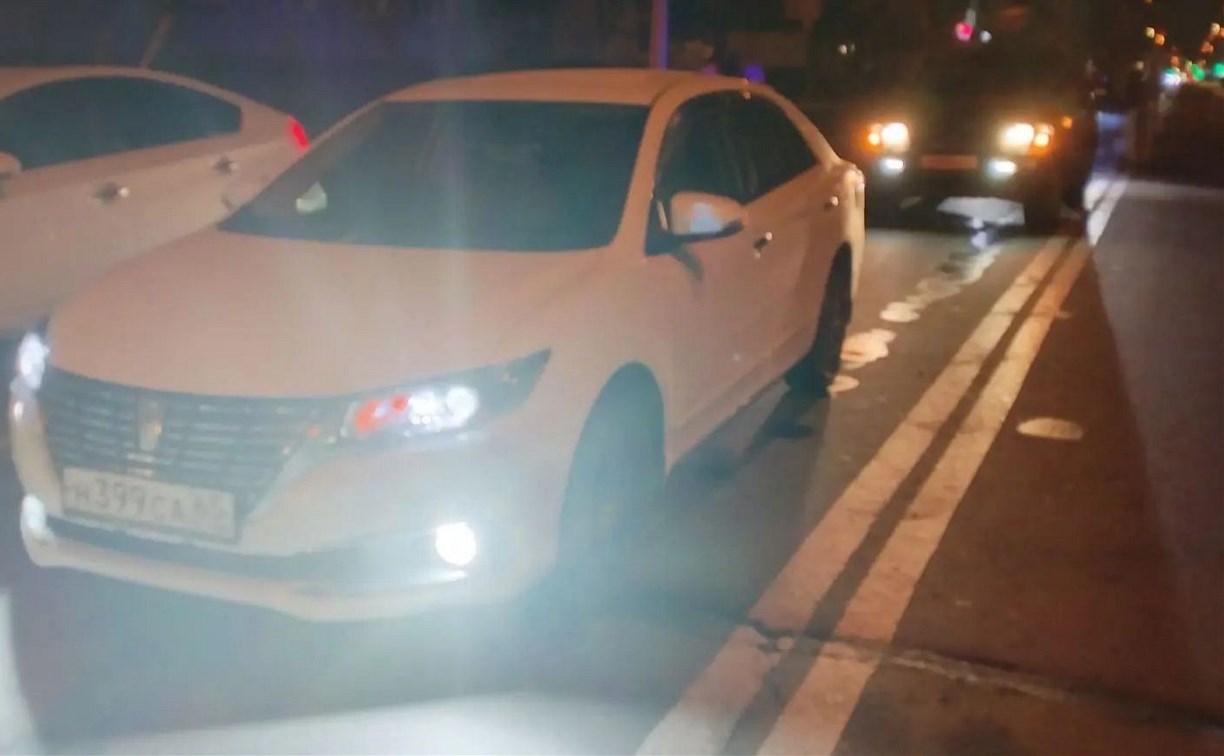 В Южно-Сахалинске ищут очевидцев ДТП с участием Toyota и Mitsubishi