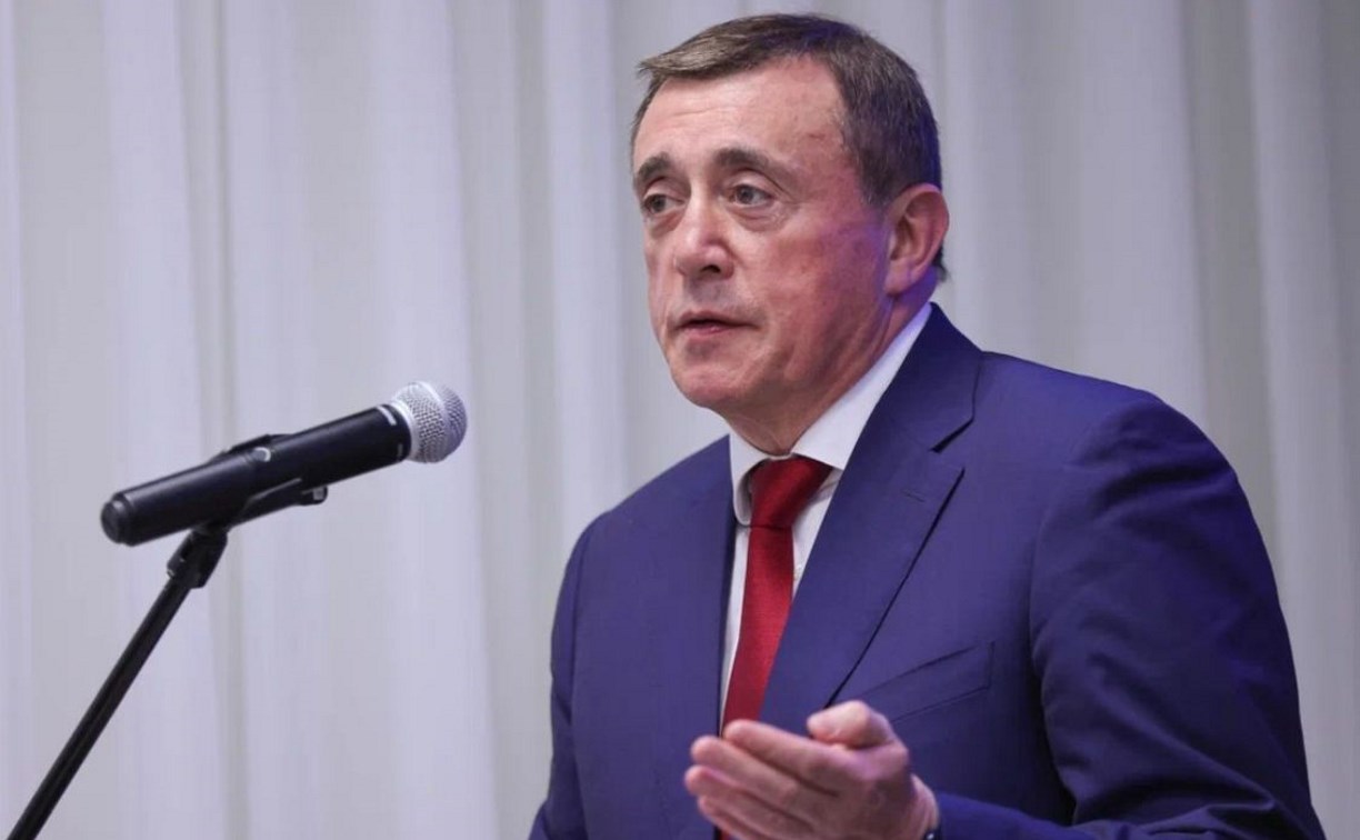 Валерий Лимаренко подчеркнул, что ветеранам СВО и их семьям в регионе уделяется особое внимание