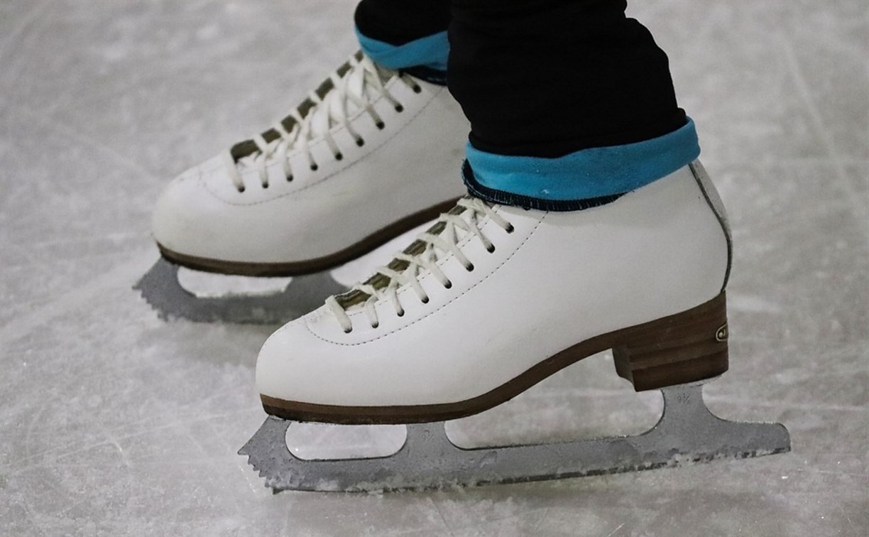 «Кристалл» зовет сахалинцев кататься на коньках