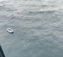 Нашли только лодку: на Сахалине продолжают искать мужчину, которого унесло в море