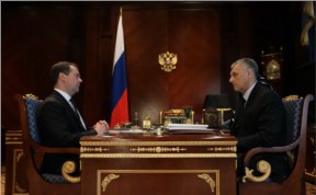 Политика и экономика