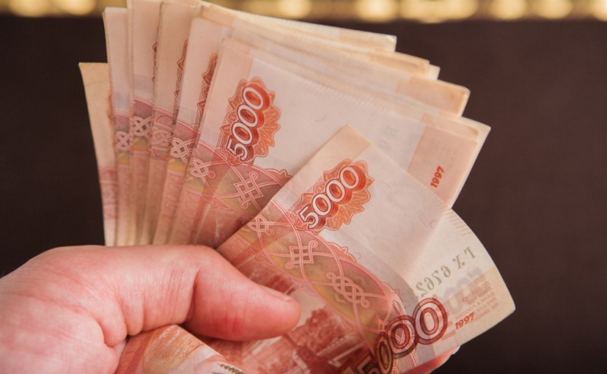 Свыше 8 млн рублей не выплатили работникам кооператива на Сахалине