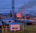 Пожар в пристройке едва не уничтожил дом в Дальнем