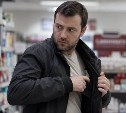Сахалинец припрятал под курткой алкоголь на 12 тысяч рублей 