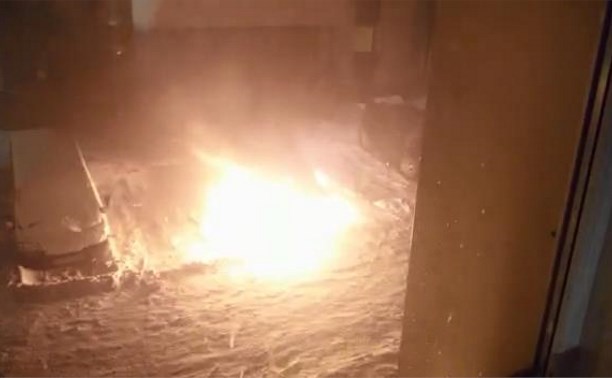 Автомобиль сгорел в Южно-Сахалинске