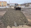 В Углегорске пешеходный переход напротив моста в сторону Черёмушек отсыпали щебнем