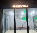 Житель Весточки рассказал, кто превратил остановку на трассе в гостиницу для животных