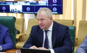Политика и экономика