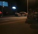 Mitsubishi Delica опрокинулась в Южно-Сахалинске, четыре человека пострадали