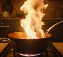 В Долинском районе в квартире жилого дома загорелась кухня