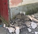 Синегорцы опасаются за свою жизнь в разрушающемся доме