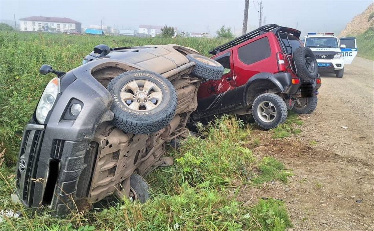 "Пострадали 4 взрослых и 1 ребенок": девушка на внедорожнике спровоцировала ДТП в Углегорском районе 