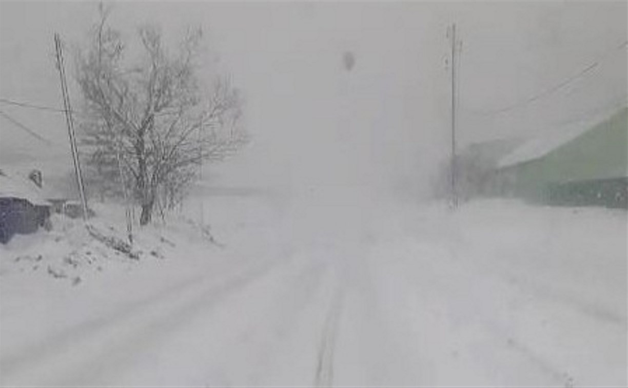 Участок дороги Южно-Сахалинск - Холмск закрыт до улучшения погоды
