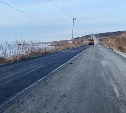 Дождались: дорогу между Холмском и Яблочным закатали в асфальт