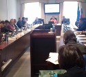 Мэр Южно-Сахалинска отчитывается перед депутатами городского собрания