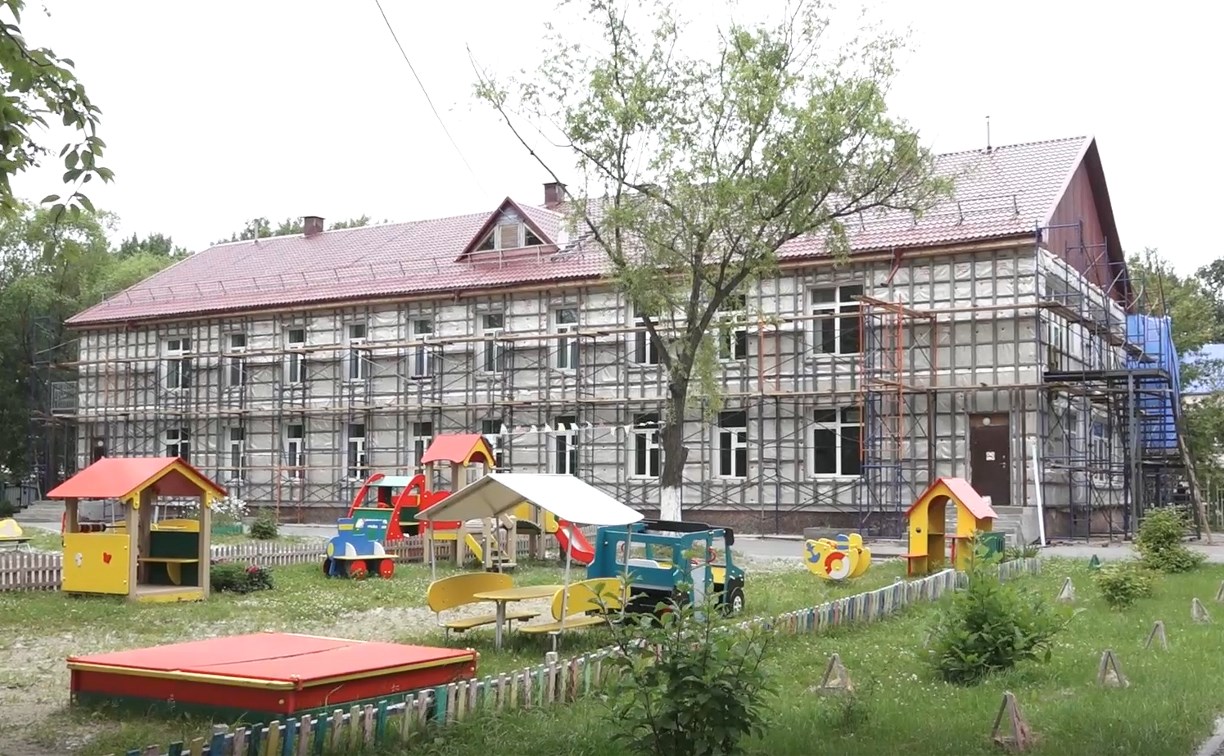 К осени в Южно-Сахалинске обновят 19 детских садов