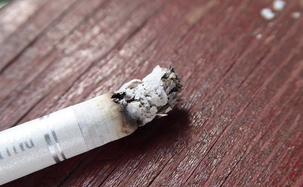Южносахалинцы стали меньше курить в общественных местах 