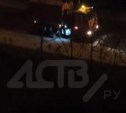"Нарабатывают часы?": южносахалинцам мешает спать техника, "полирующая" улицу Амурскую