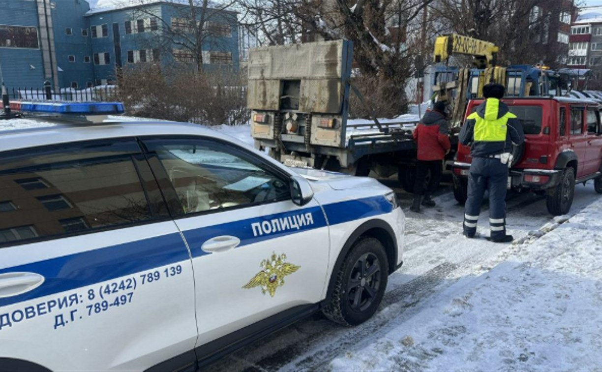 В Южно-Сахалинске выявляют нарушителей парковки