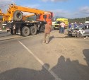 Водитель универсала пострадал при столкновении с автокраном в Новотроицком