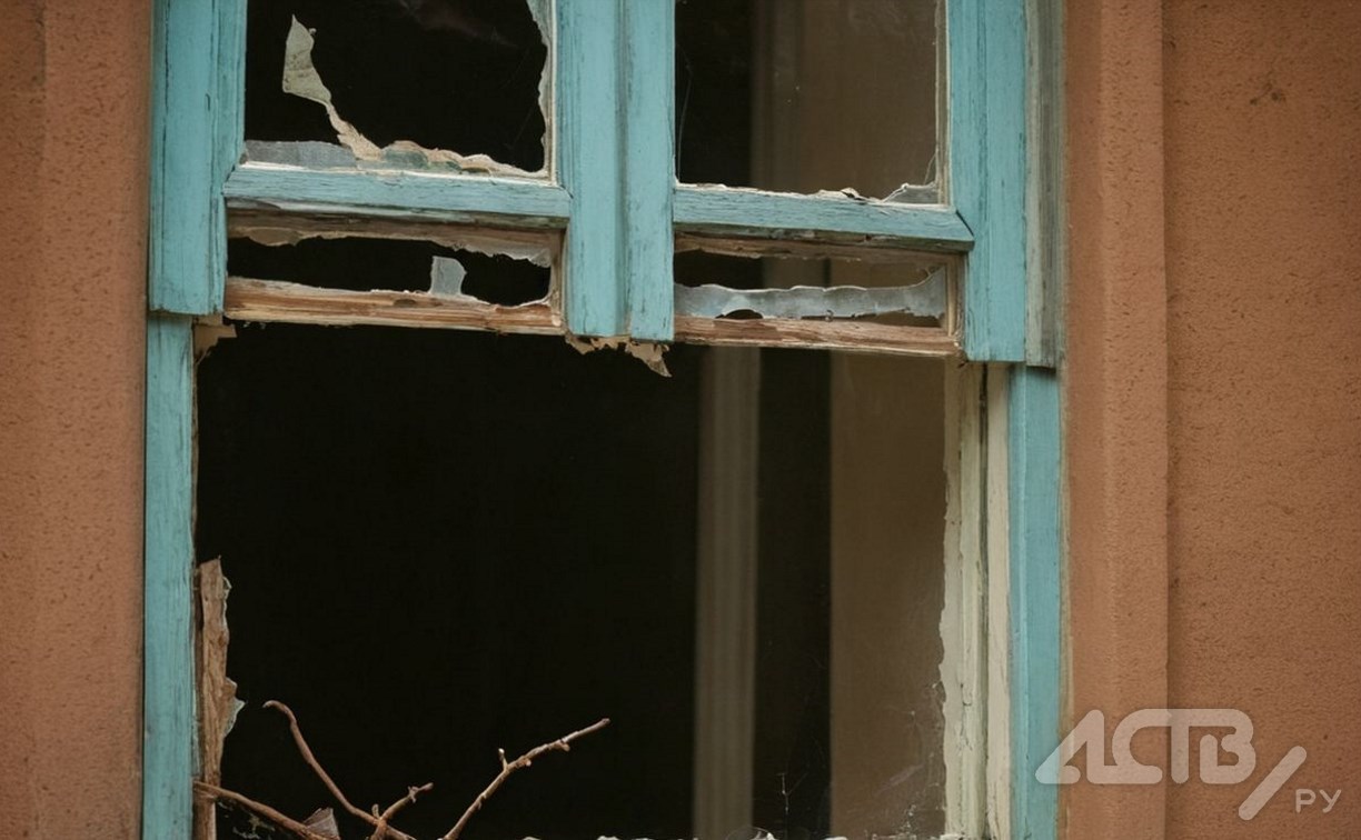 Сахалинец ограбил 84-летнюю мать своего приятеля