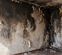 Обои загорелись в квартире многоэтажки в Александровске-Сахалинском