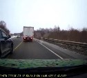 Лихач на “Лэнде” едва не спровоцировал несколько лобовых ДТП на юге Сахалина