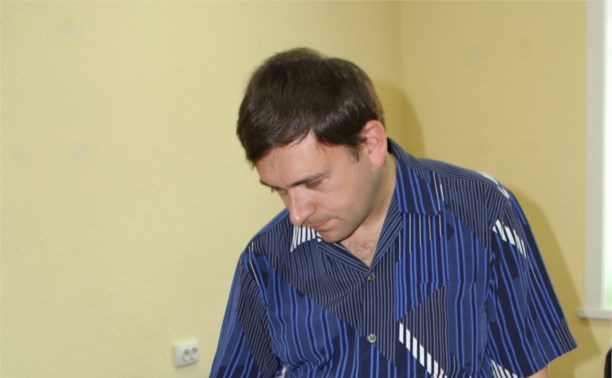 Международный мастер-шахматист дал сеанс одновременной игры в Южно-Сахалинске Международный мастер-шахматист дал сеанс одновременной игры в Южно-Сахалинске