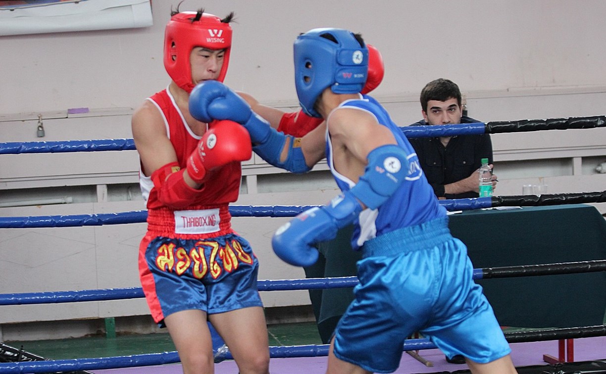 На Сахалине участники турниров по тайскому боксу определили сильнейших