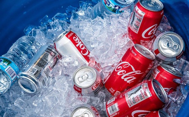 СМИ: дистрибьютор Coca-Cola отказался производить и продавать напитки бренда в России