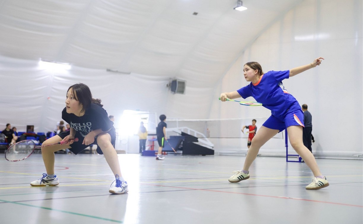 В Южно-Сахалинске определили сильнейших в региональных соревнованиях по бадминтону