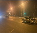 Люди пострадали при ДТП на перекрестке Мира-Есенина в Южно-Сахалинске