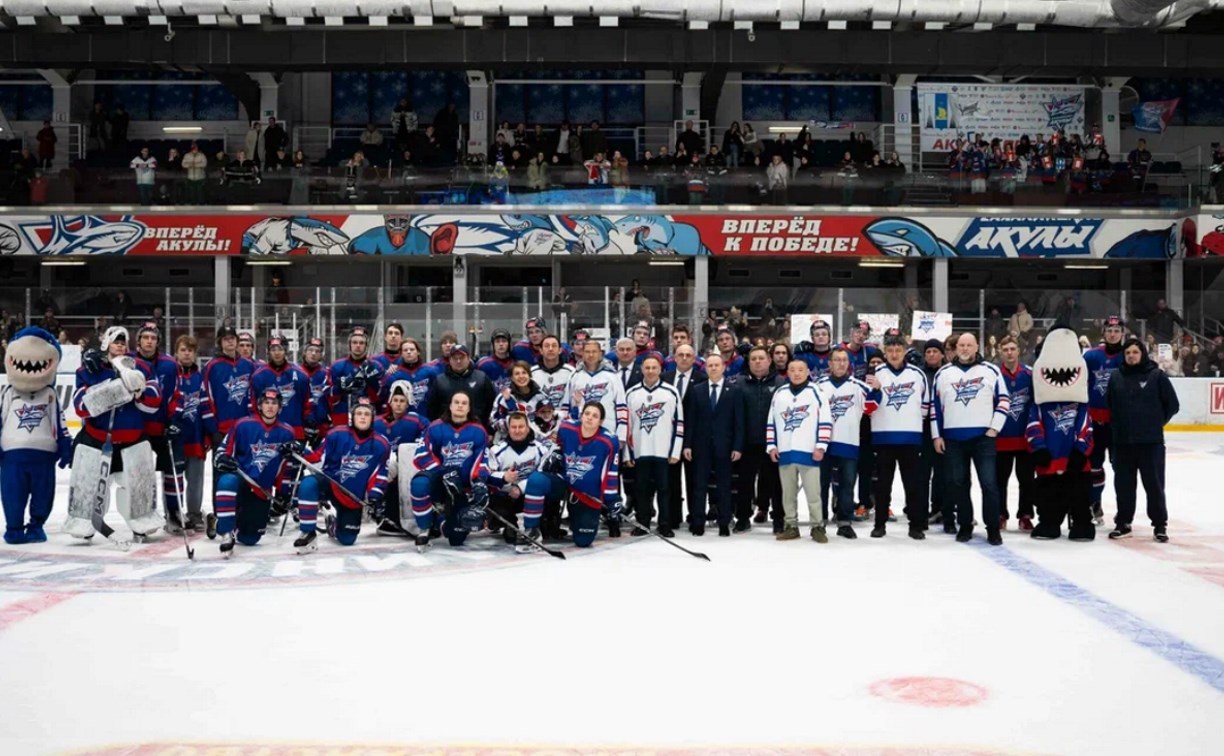 "Сахалинские Акулы" уступили "Амурским Тиграм" в заключительном домашнем матче сезона