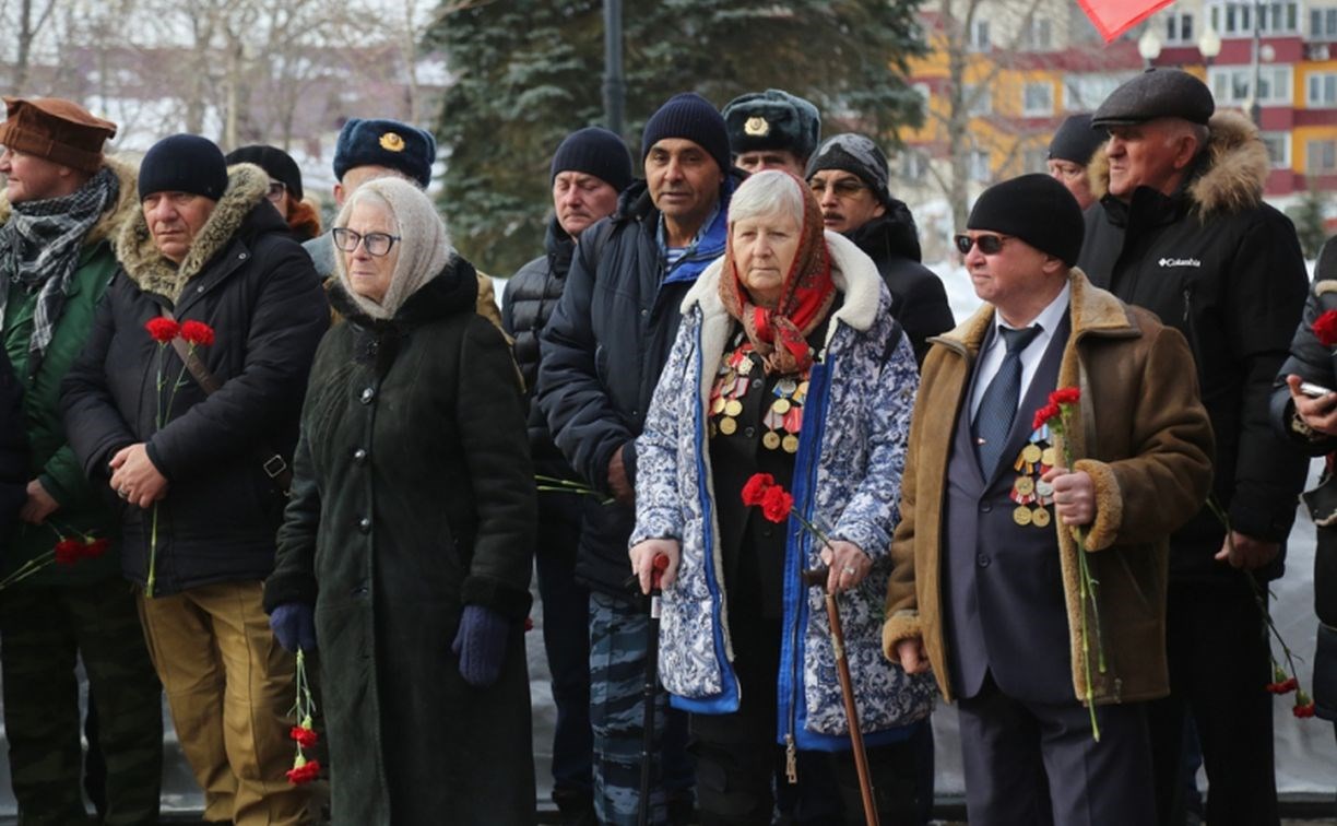 Сахалинские полицейские и общественники почтили память воинов-интернационалистов