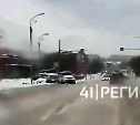 СМИ: машина ГИБДД протаранила чужое авто на Камчатке