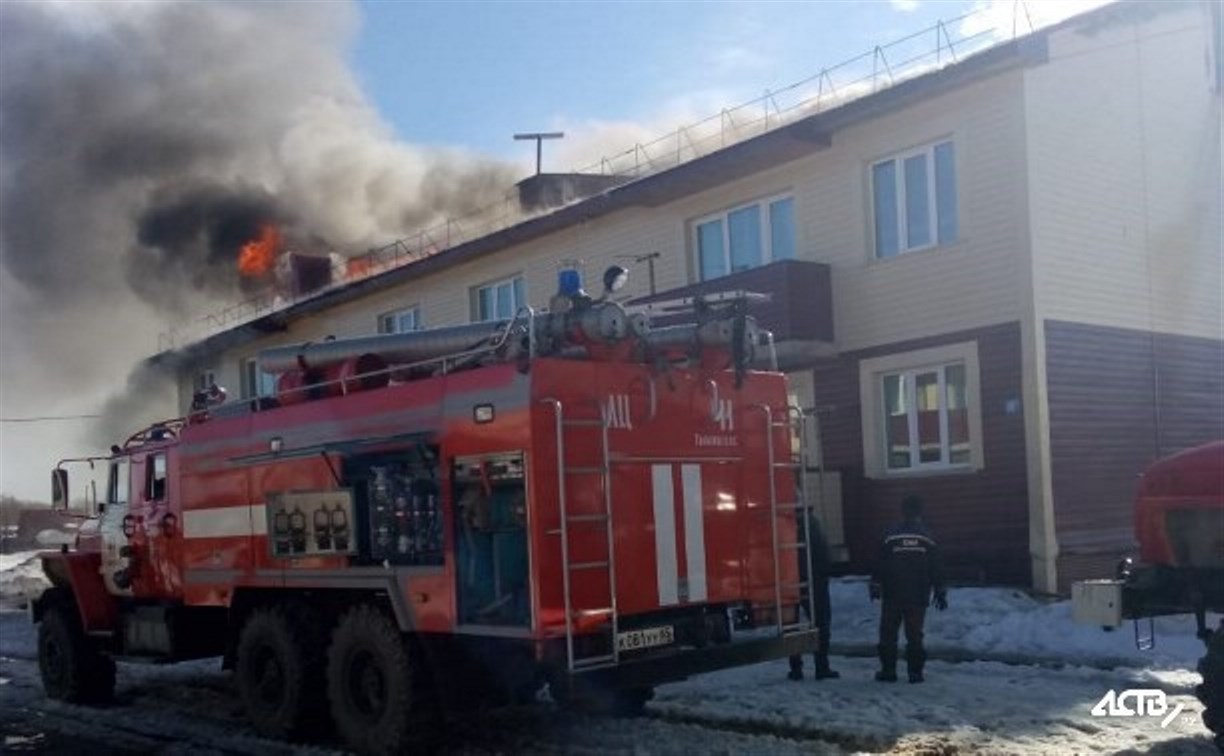 Жильцы дома, горевшего в поселке Красная Тымь, вернулись в свои квартиры