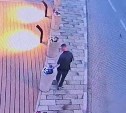 Вандалы воруют цветы и громят набережную в Корсакове 
