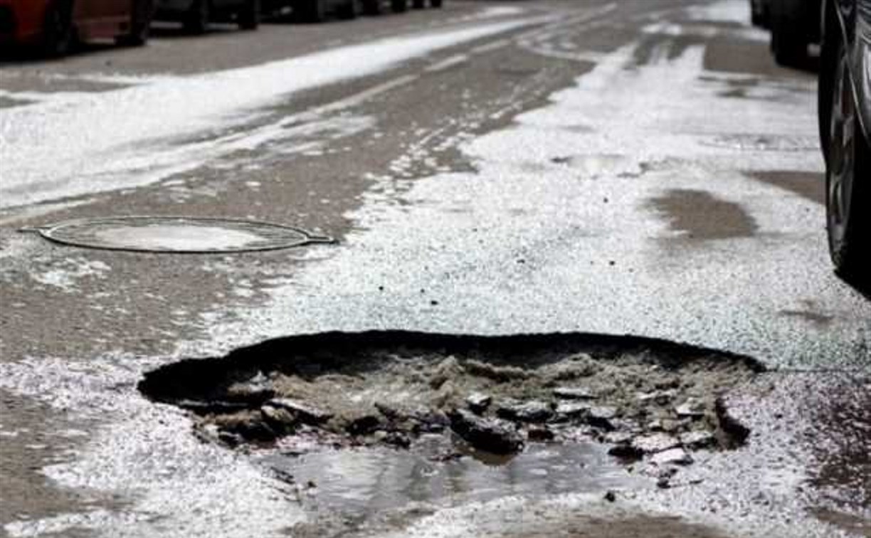 В Южно-Сахалинске на дорогах устранили все выявленные ямы 