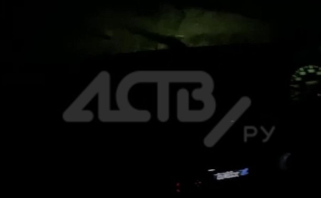 Двое несовершеннолетних пытались уйти от полицейской погони на Сахалине - пришлось применить оружие